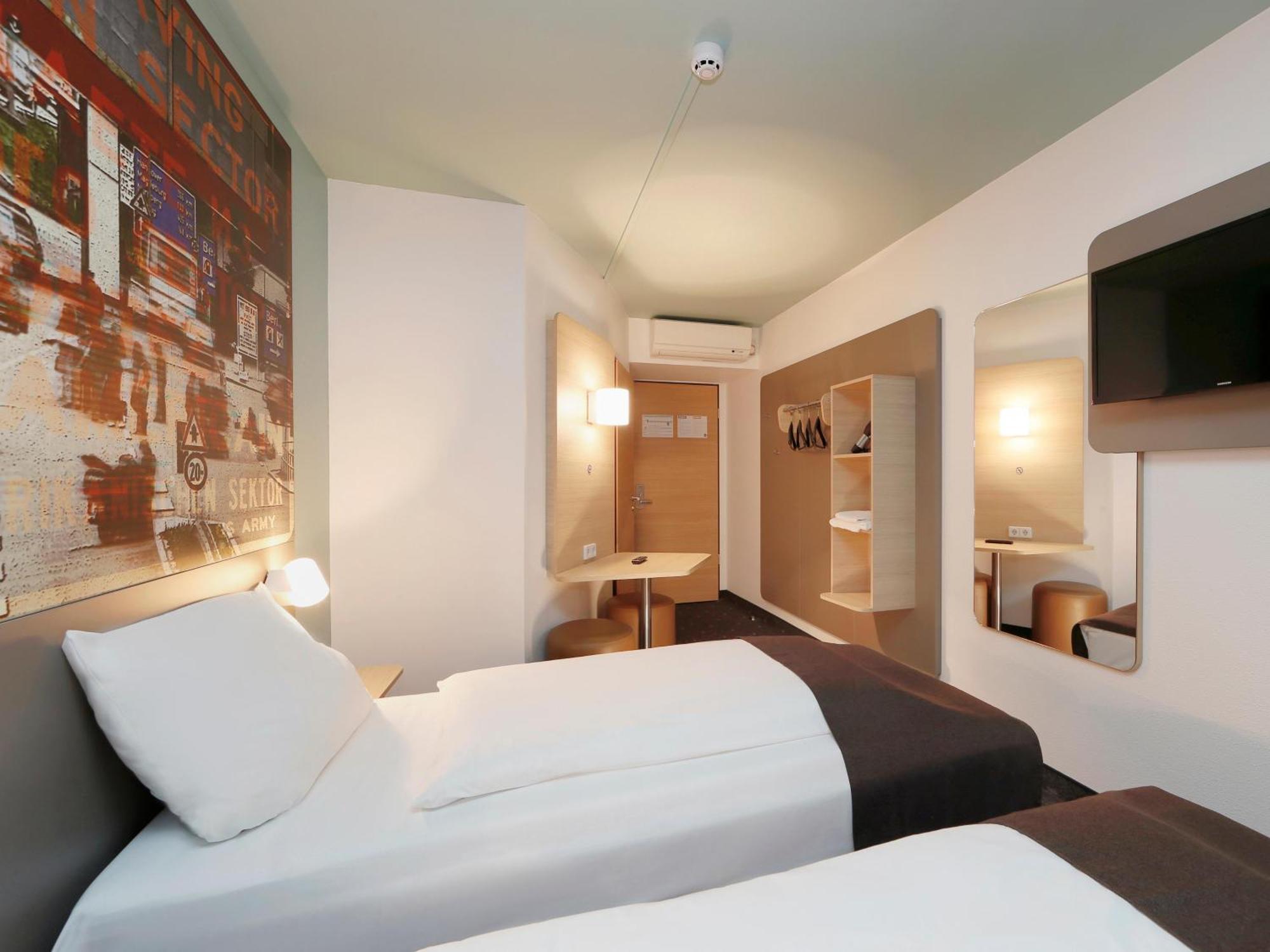 B&B Hotel Berlin-Dreilinden Kleinmachnow Eksteriør bilde