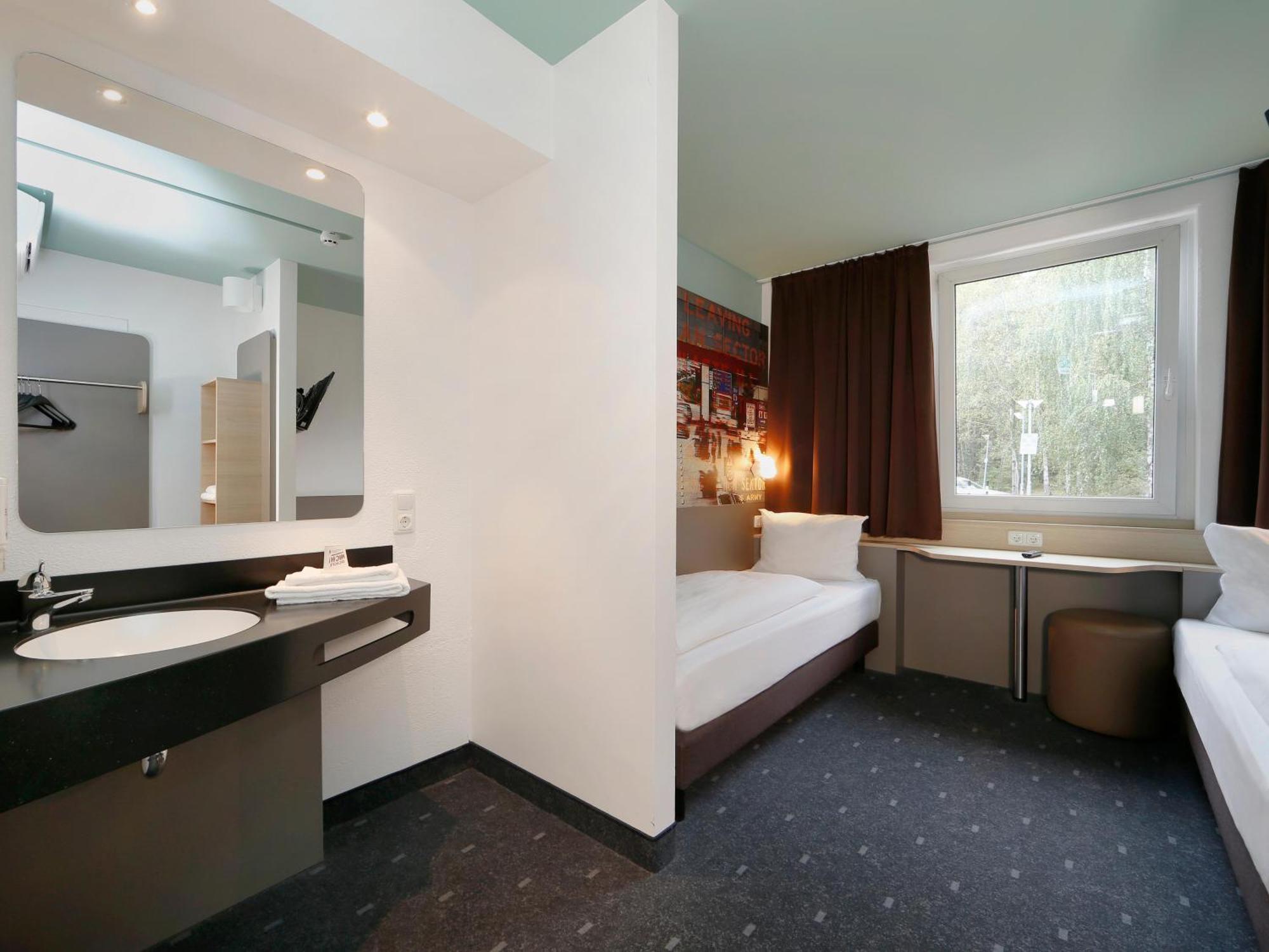 B&B Hotel Berlin-Dreilinden Kleinmachnow Eksteriør bilde