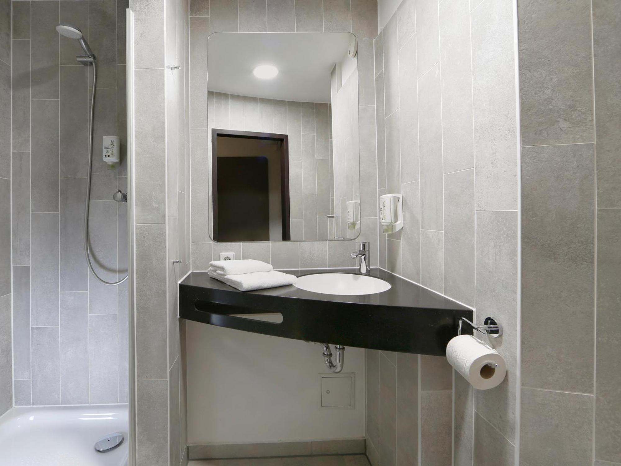 B&B Hotel Berlin-Dreilinden Kleinmachnow Eksteriør bilde