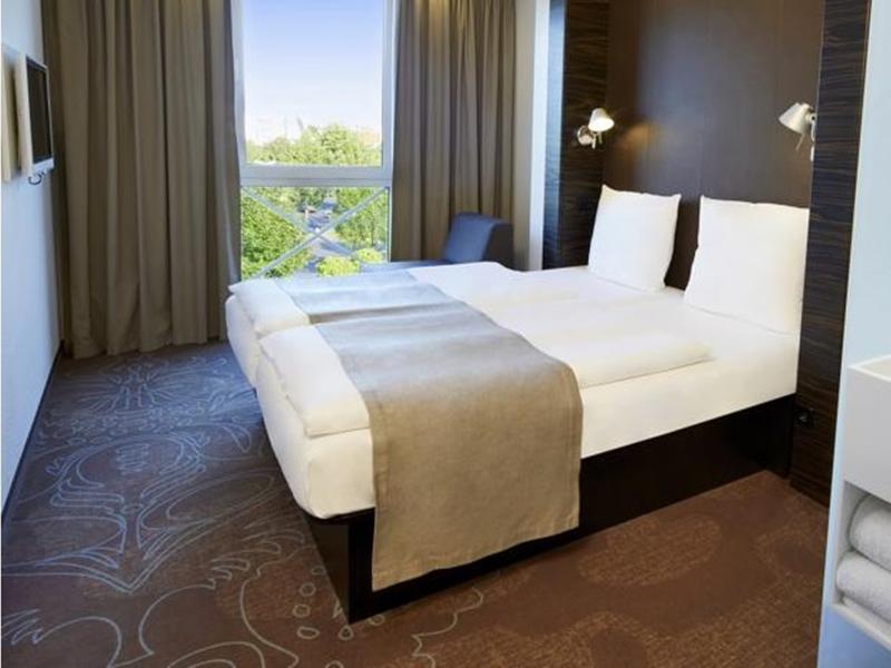 B&B Hotel Berlin-Dreilinden Kleinmachnow Eksteriør bilde